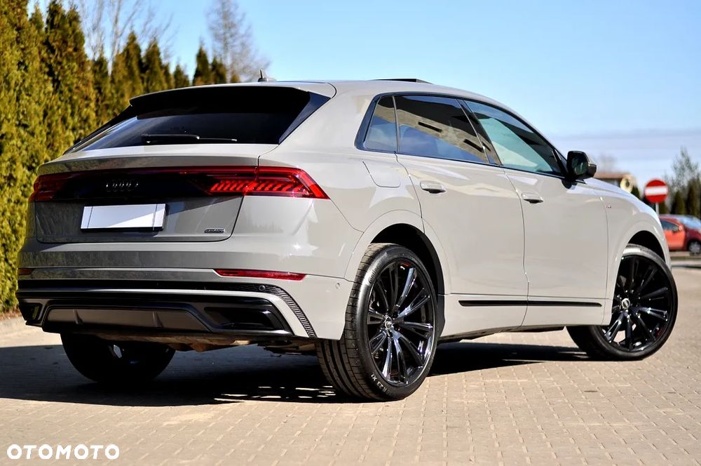 Audi Q8 55 TFSI quattro tiptronic competition plus - 15