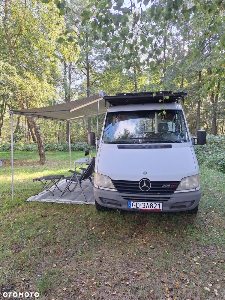 Mercedes-Benz Sprinter - 2