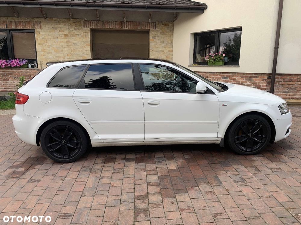 Audi A3 Sportback 2.0 TDI DPF Ambition - 4