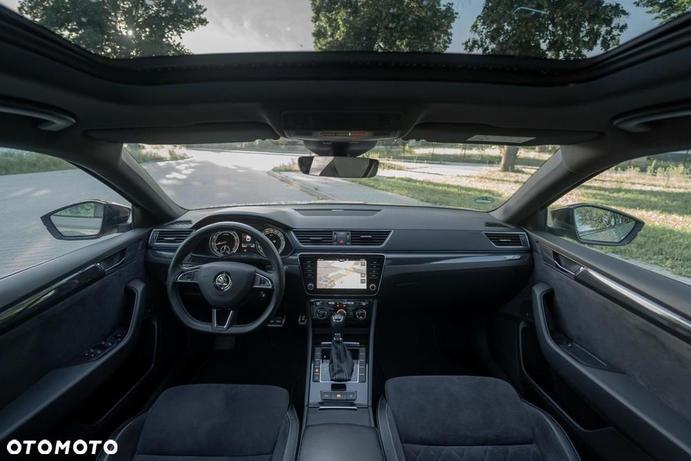Skoda Superb 2.0 TSI 4x4 DSG Sportline - 37