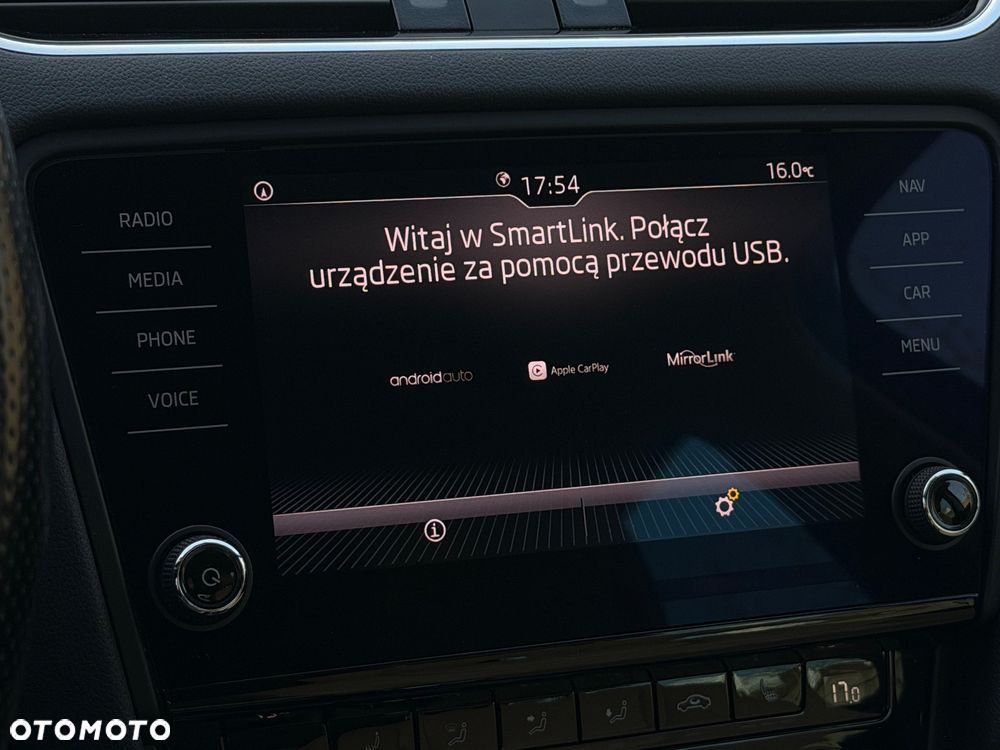 Skoda Octavia 1.6 TDI DSG Premium Edition - 38