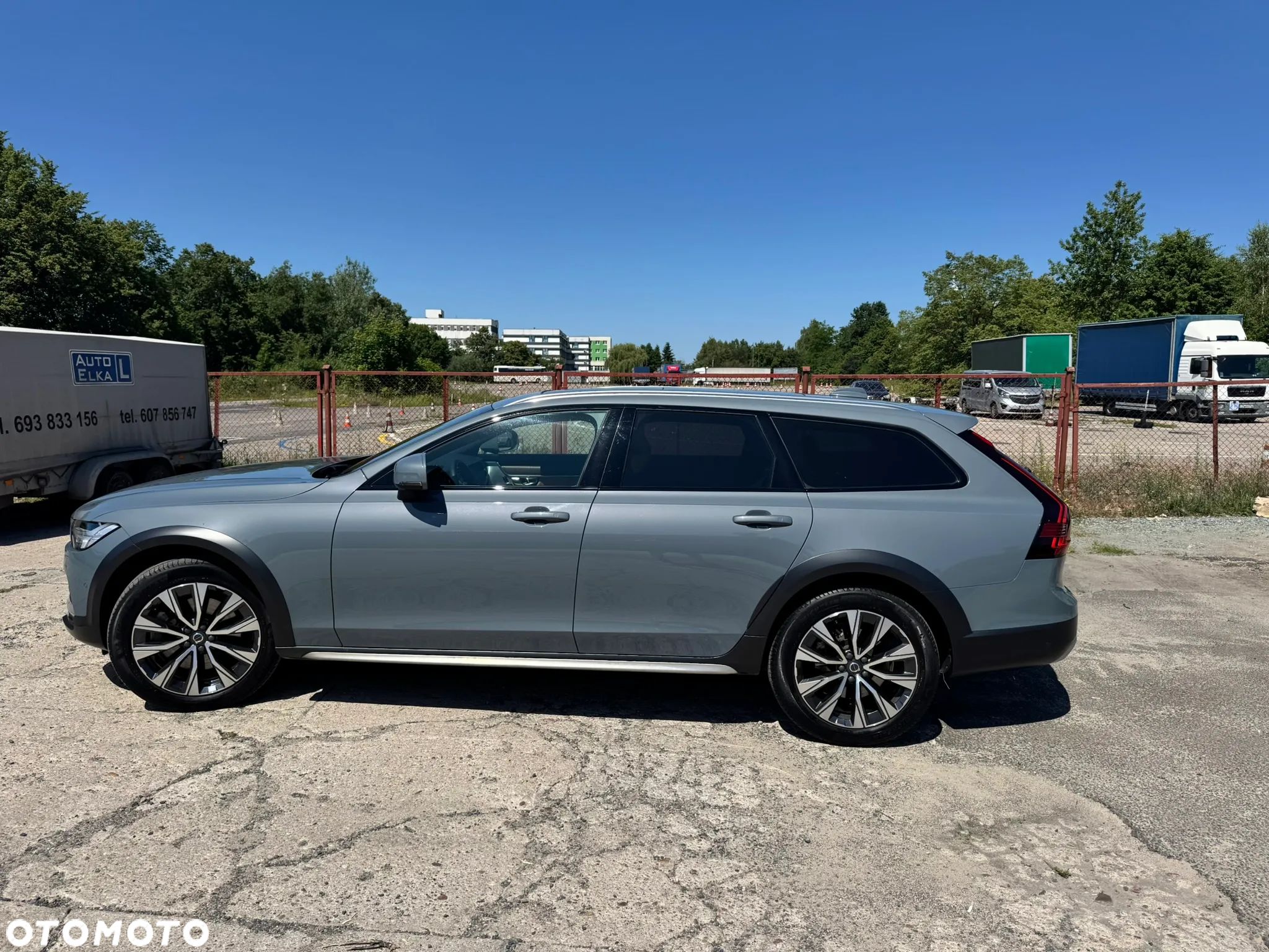 Volvo V90 Cross Country D5 AWD Pro - 1