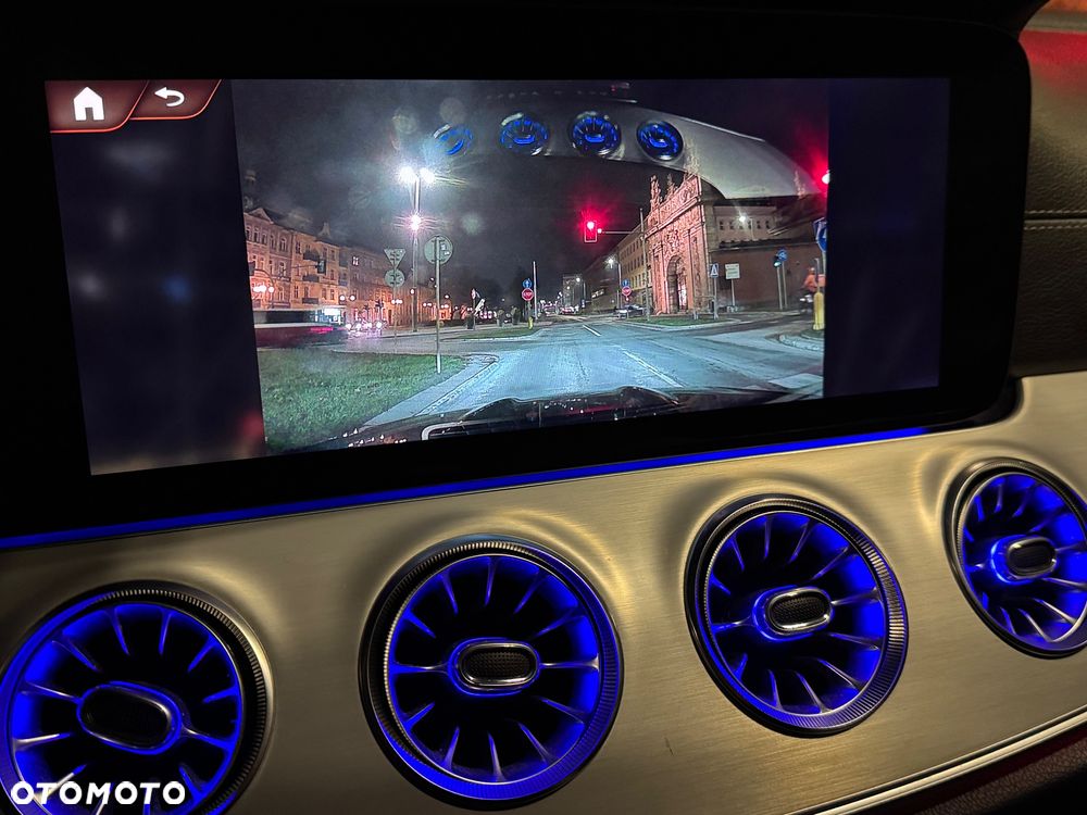 Mercedes-Benz Klasa E 220 d 4Matic 9G-TRONIC AMG Line - 11