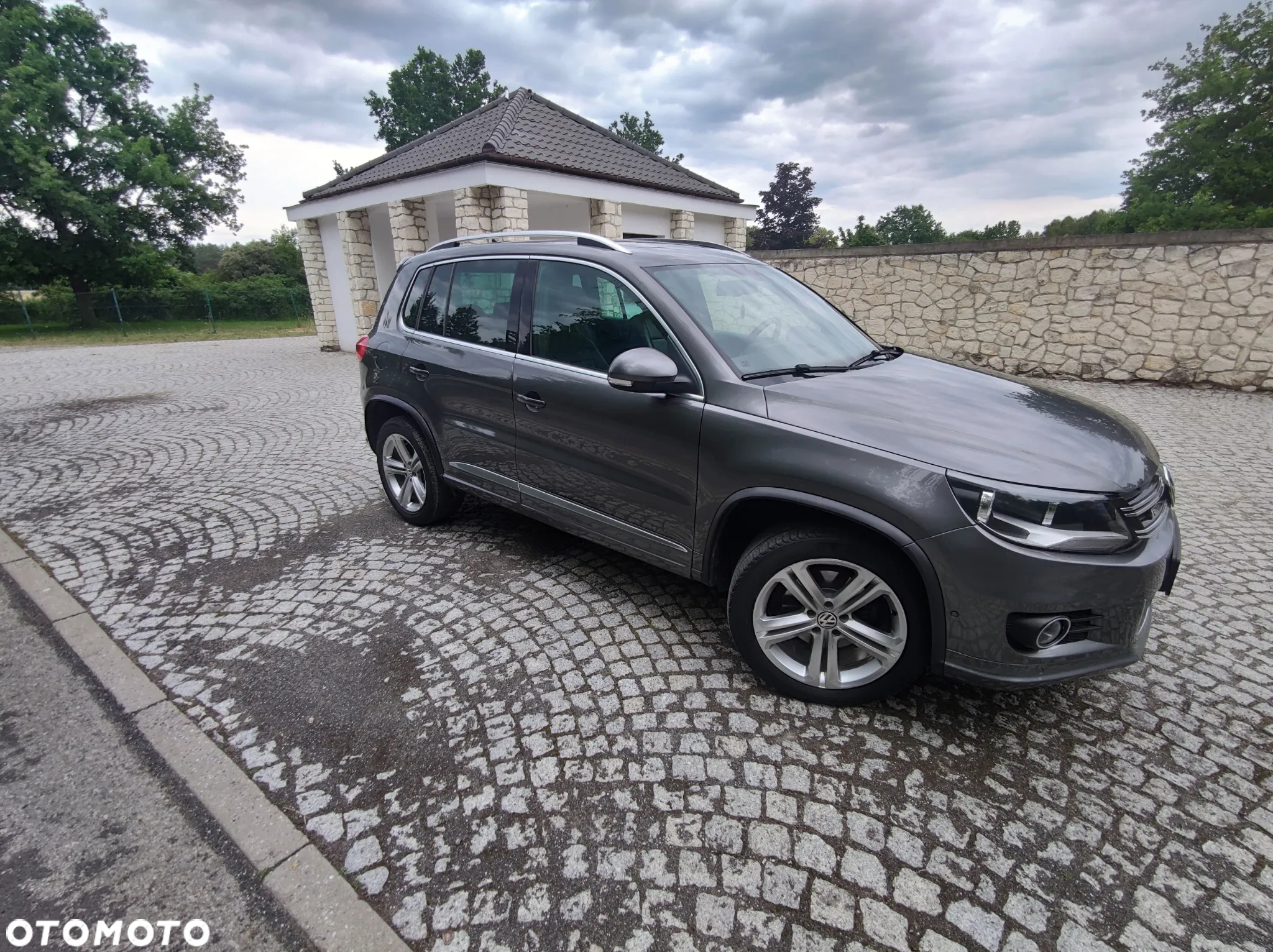 Volkswagen Tiguan 2.0 TDI Perfectline R-Style - 8
