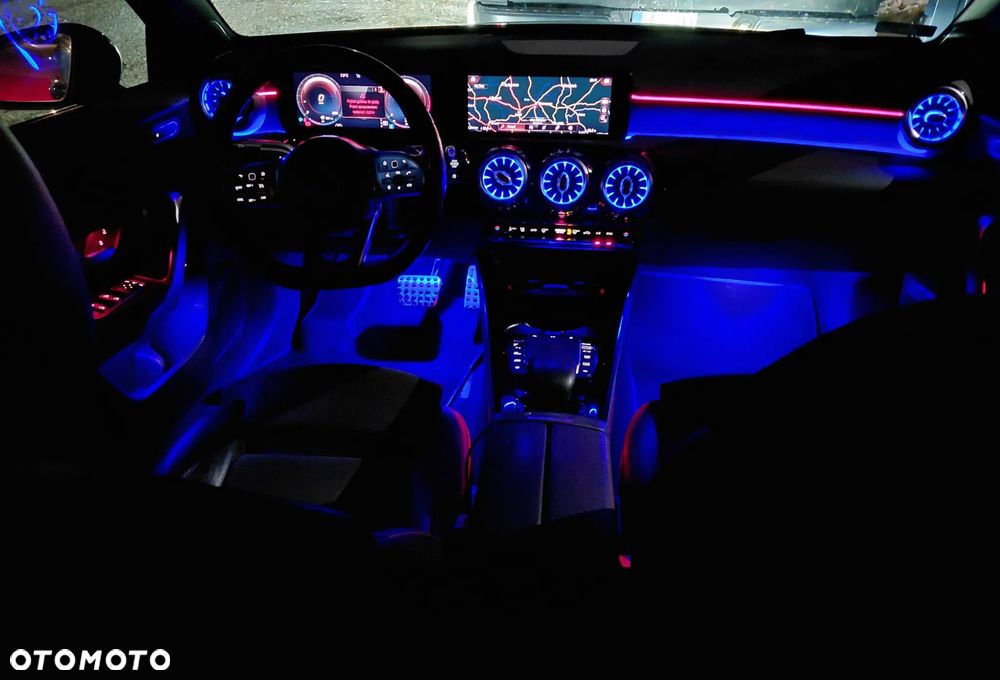 Mercedes-Benz Klasa A 200 AMG Line 7G-DCT - 32