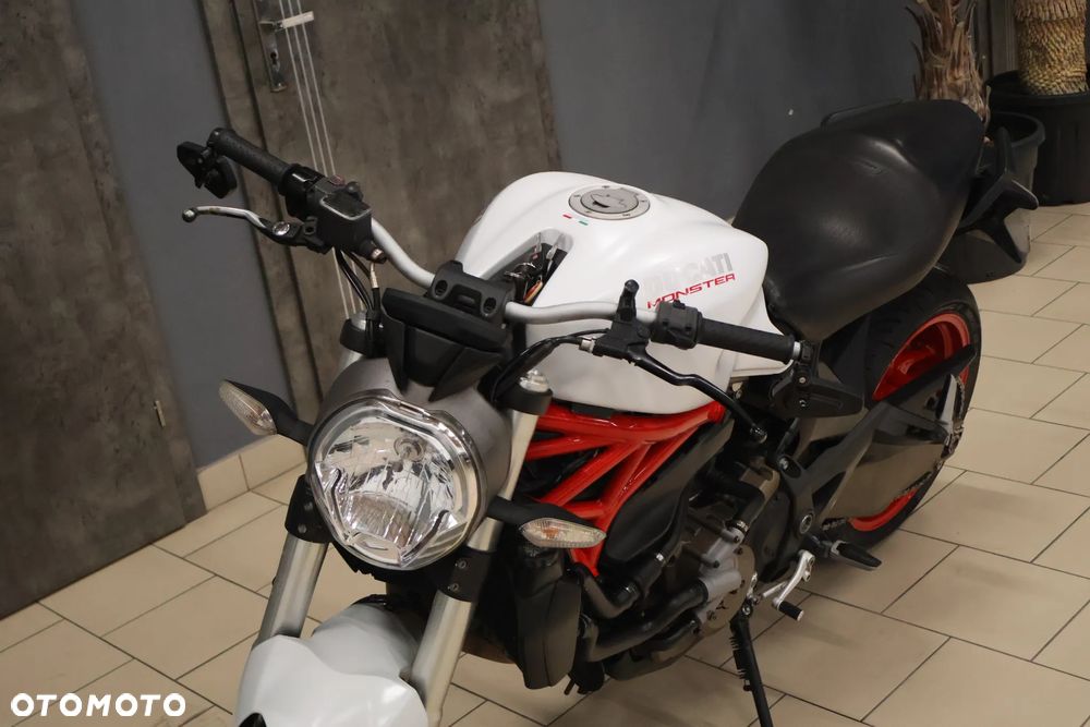 Ducati Monster - 5