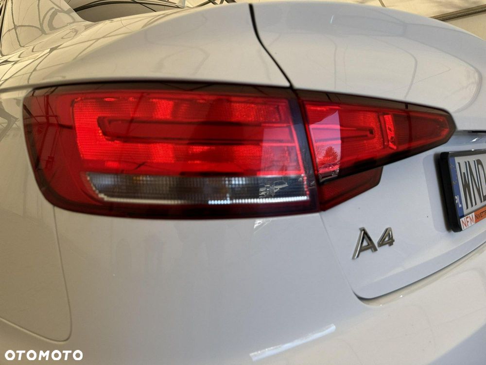 Audi A4 Limousine 35 TFSI S tronic - 30