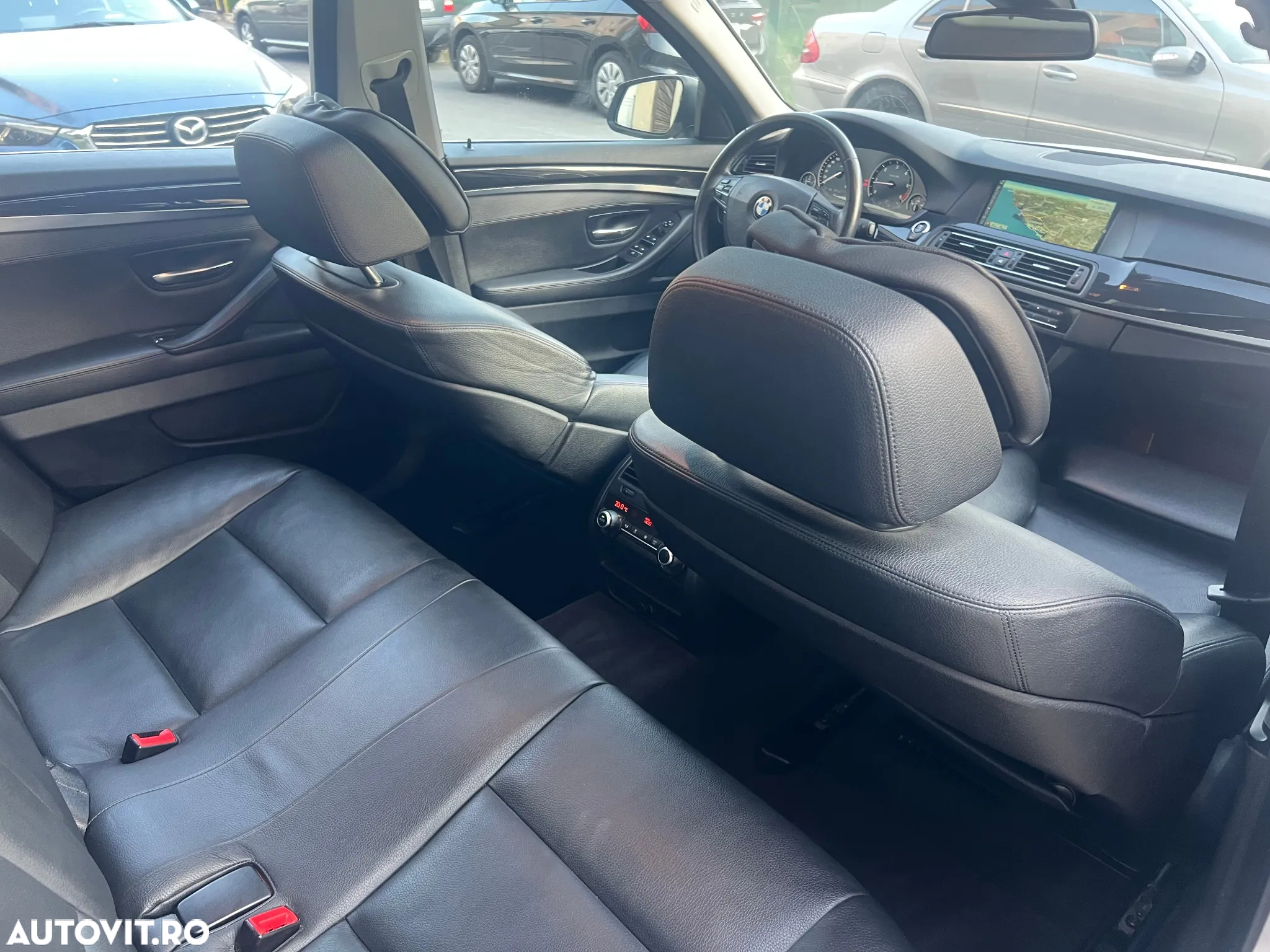 BMW Seria 5 520d - 25