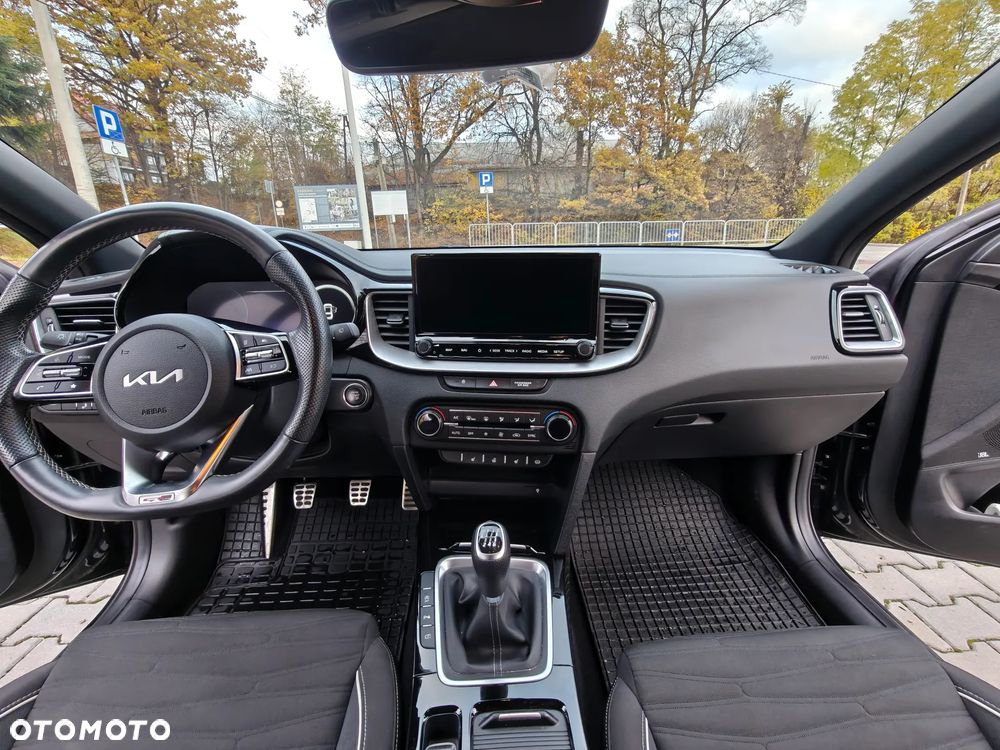 Kia ProCeed 1.5 T-GDI GT Line - 12