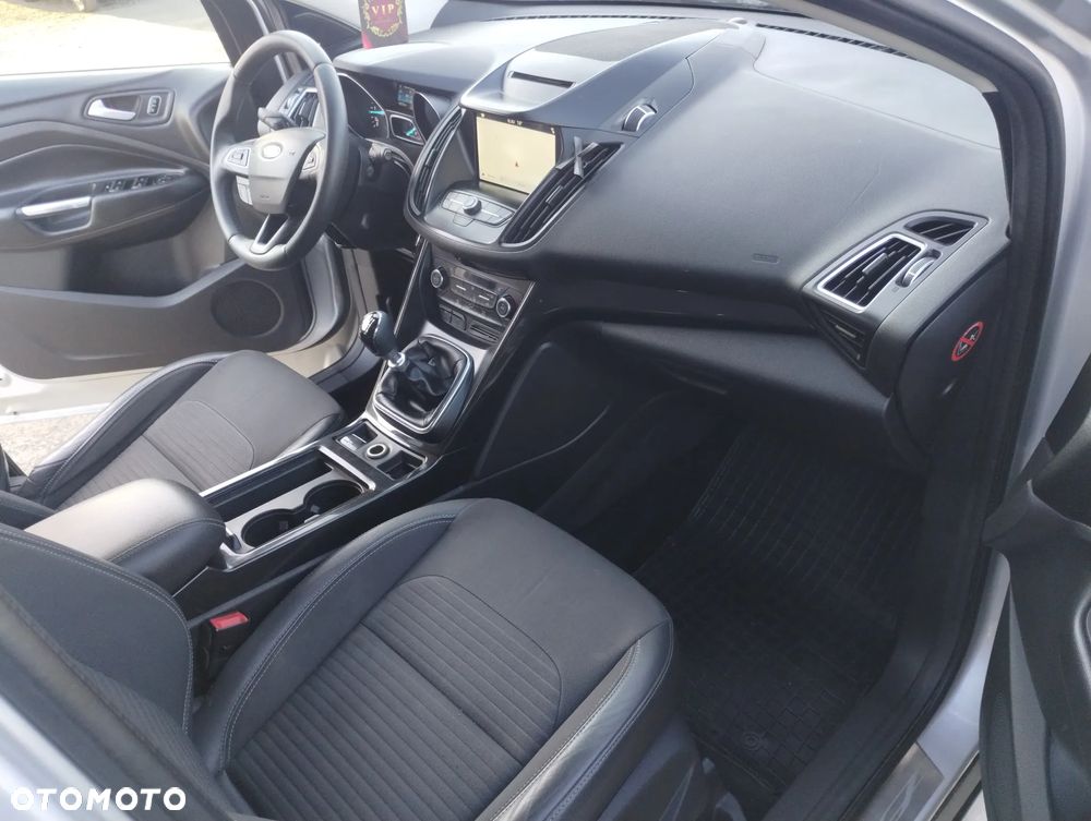 Ford Kuga 2.0 TDCi 4x4 Vignale - 10