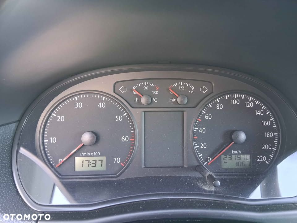 Volkswagen Polo - 5