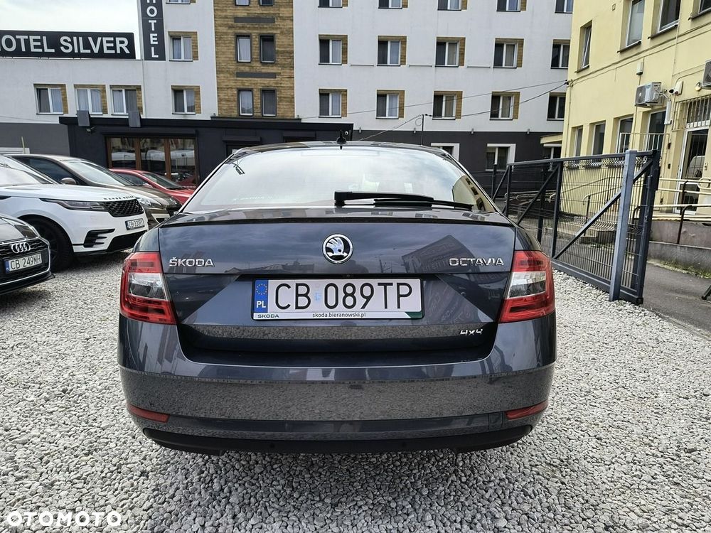 Skoda Octavia 2.0 TSI 4x4 Style DSG - 6