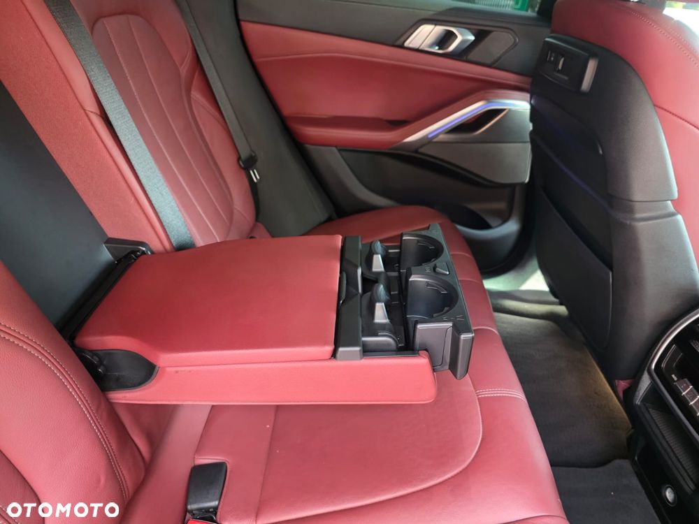 BMW X6 M60i xDrive - 30