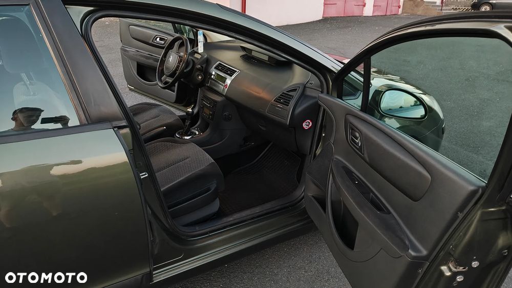 Citroën C4 1.6 16V Magic - 8