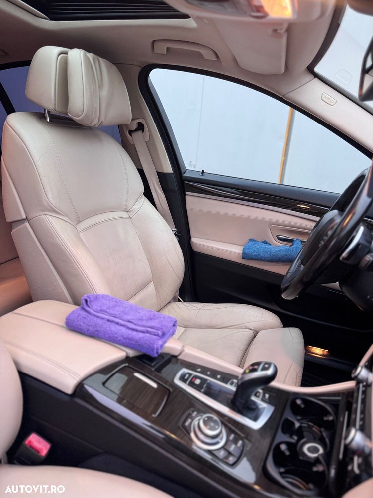 BMW Seria 5 525d xDrive Sport-Aut. Luxury Line - 16