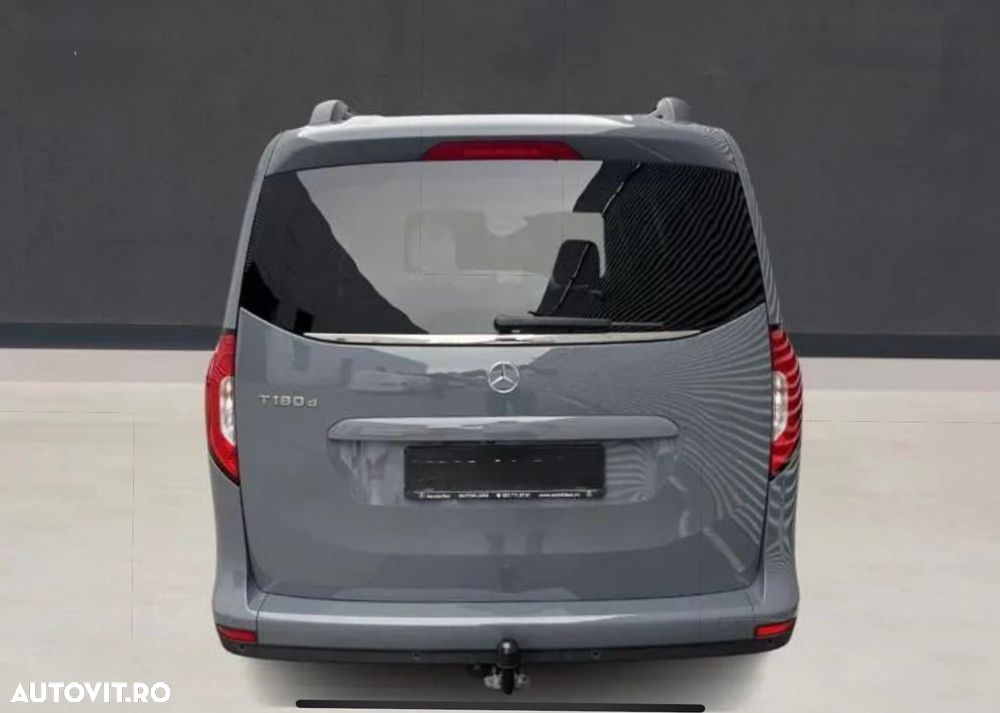 Mercedes-Benz T 180 d 7G-DCT PROGRESSIVE - 23