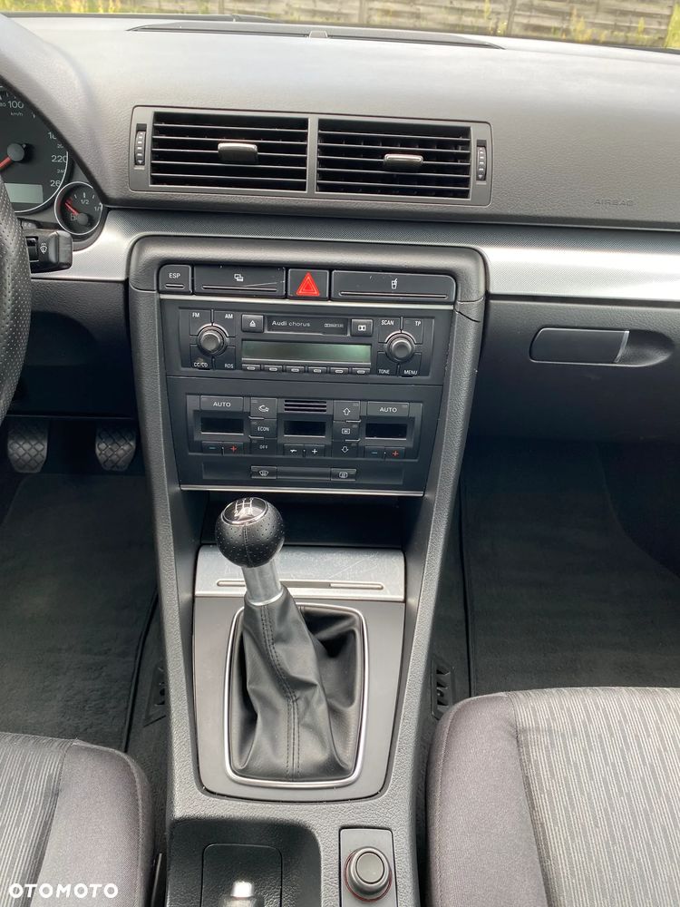Audi A4 Limousine 1.8T - 12