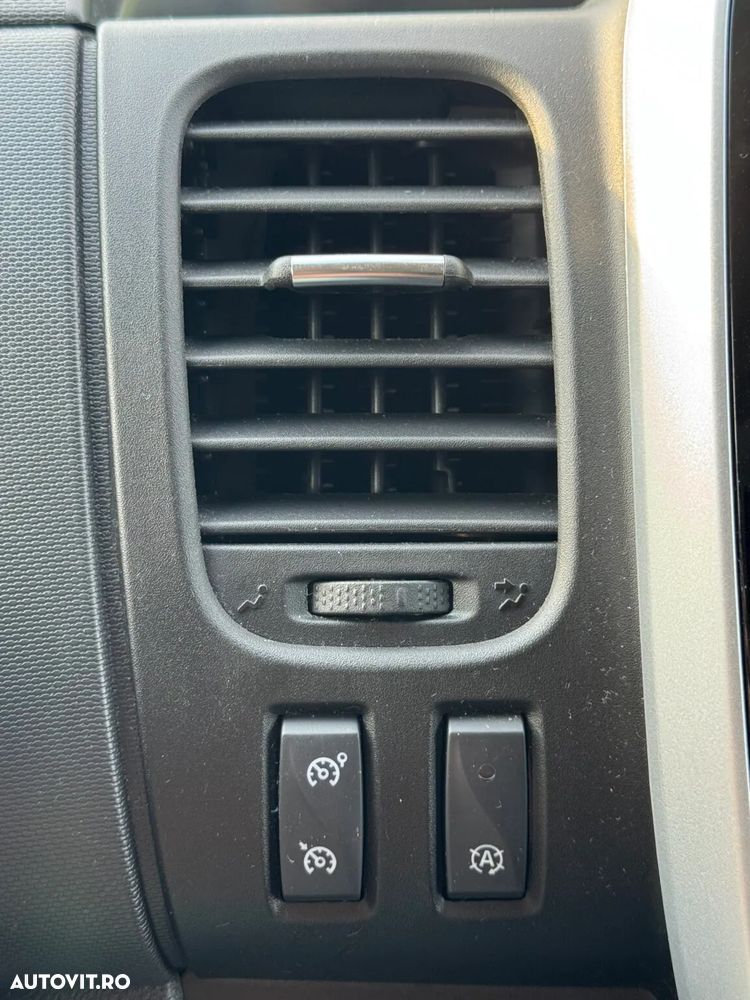 Renault Trafic GRAND CONFORT 1.6 dci 95 CP - 26