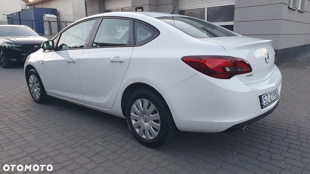 Opel Astra 1.4 T Energy EU6 - 13