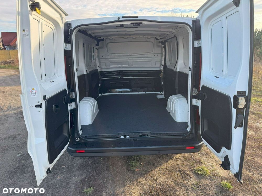 Renault Trafic - 9