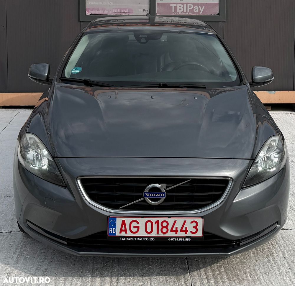 Volvo V40 D4 Inscription - 9