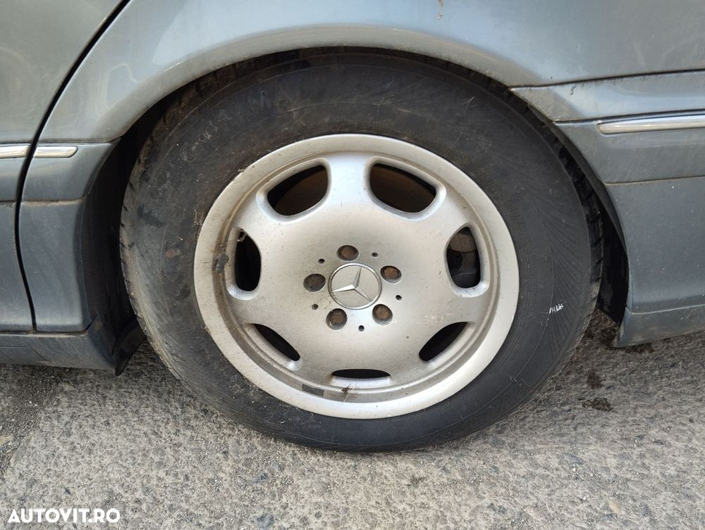 Dezmembrari Mercedes-Benz S-CLASS (W220) (1998-2005) S 320 CDI (220.0 - 7