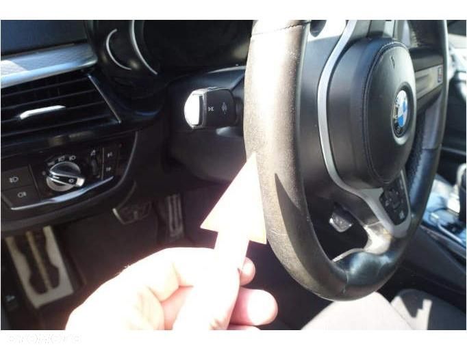 BMW Seria 5 530i Sport - 37