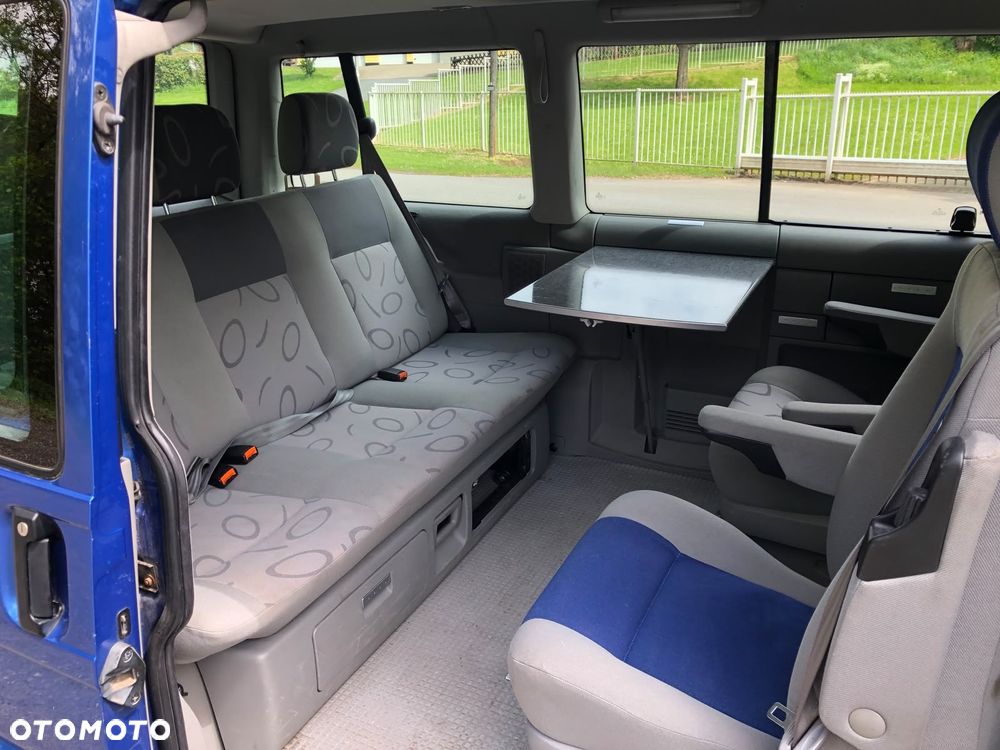 Volkswagen Multivan - 8