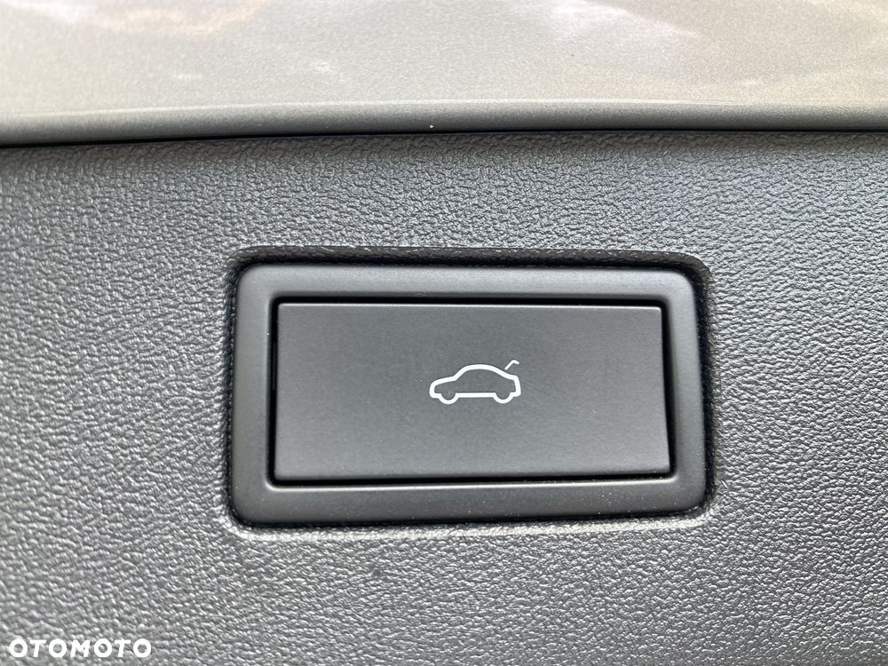 Volkswagen Tiguan - 24