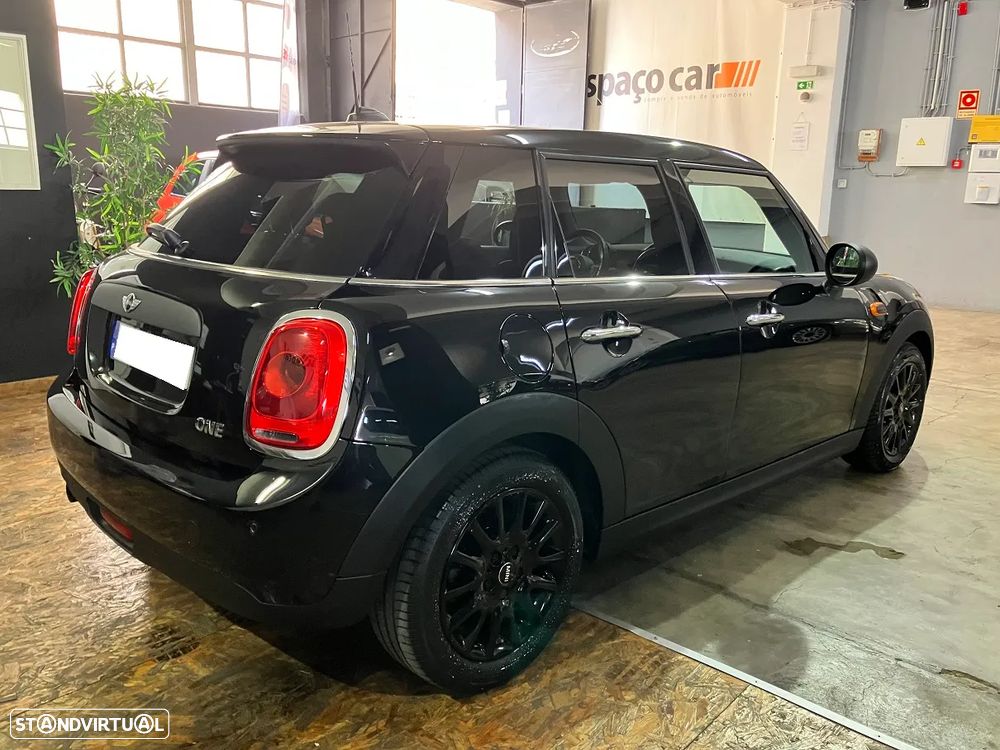 MINI 5 Portas One - 4