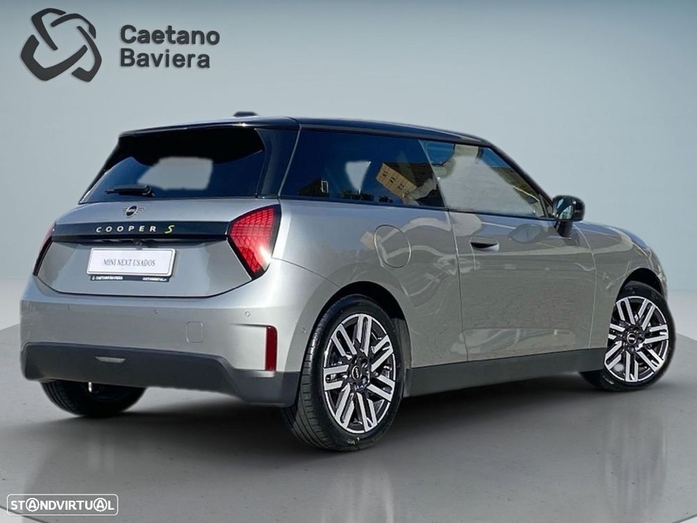 MINI 3 Portas Cooper SE Classic M - 2