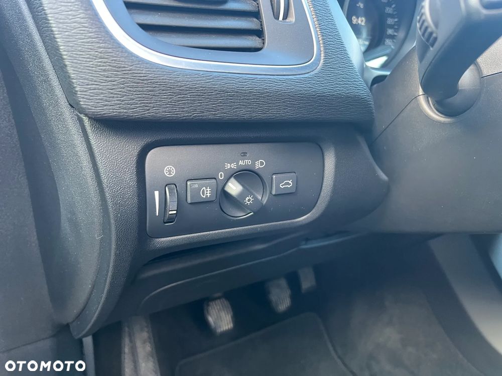 Volvo V40 T2 Drive-E Kinetic - 25
