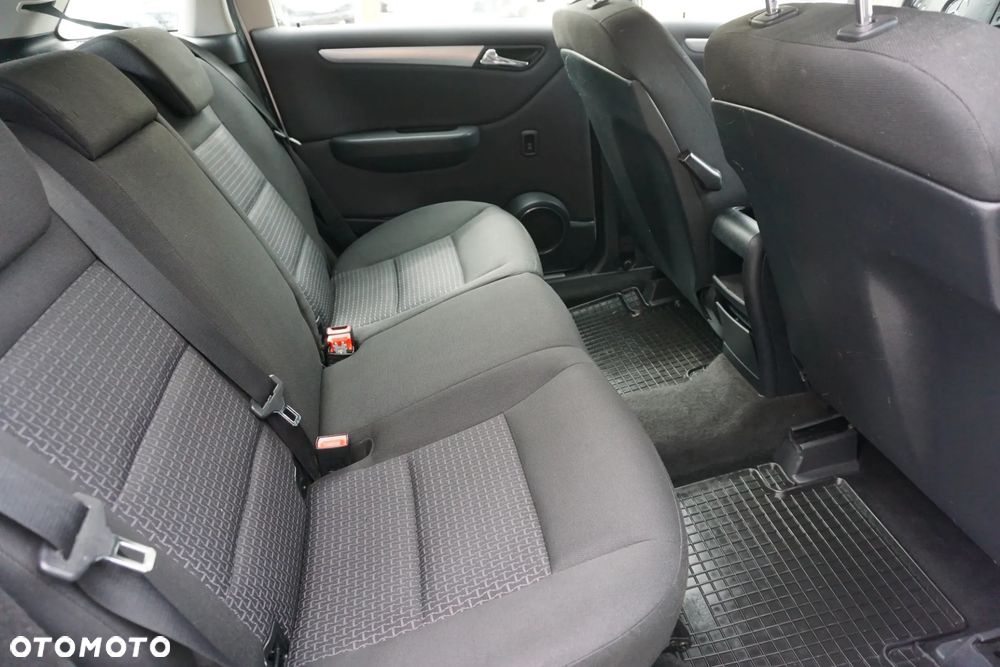 Mercedes-Benz Klasa B 180 CDI EU5 - 13