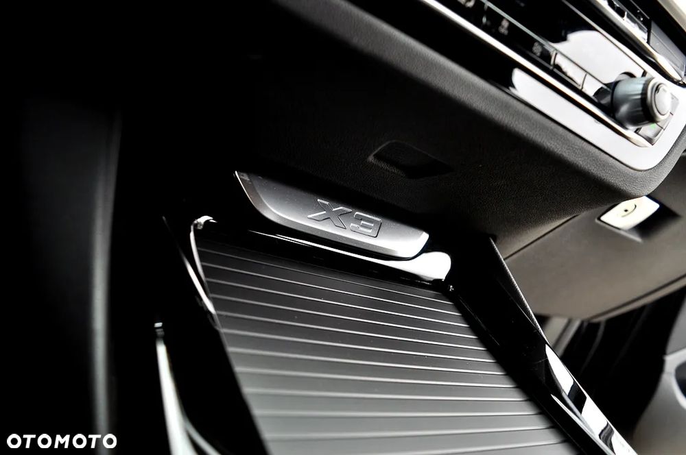 BMW X3 sDrive18d Business Edition - 30