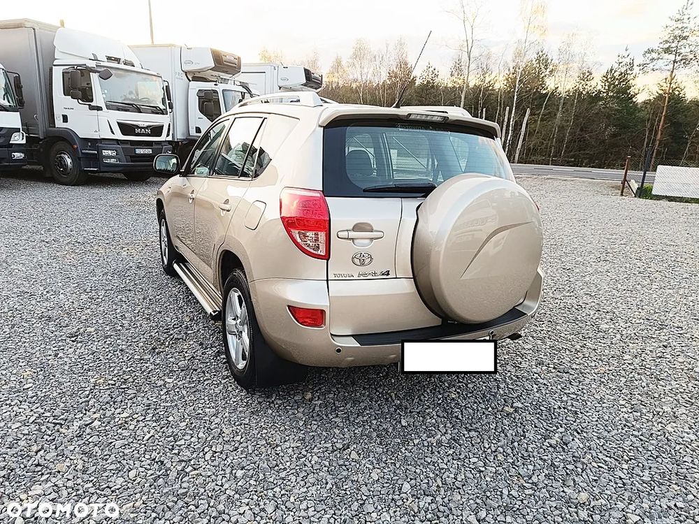 Toyota RAV4 2.2 D-4D Sol - 5