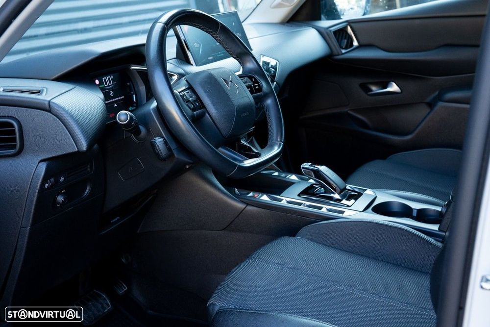 DS DS3 Crossback E-Tense Roofs of Paris - 19