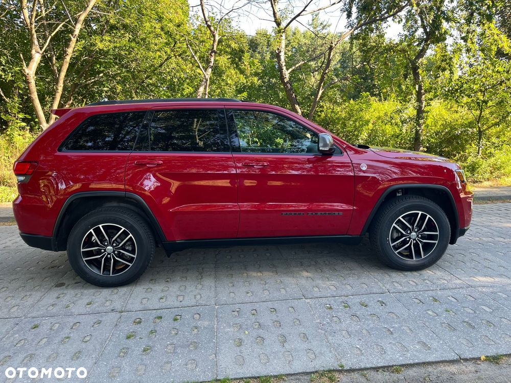 Jeep Grand Cherokee - 8