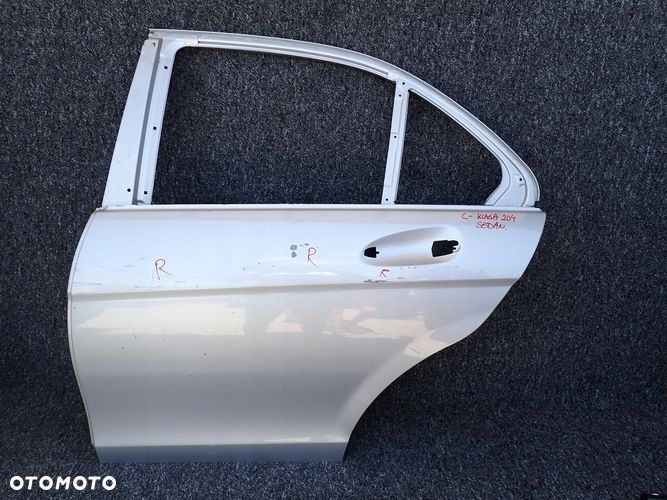 MERCEDES W204 204 C-KLASA SEDAN drzwi lewe tylne tył - 1