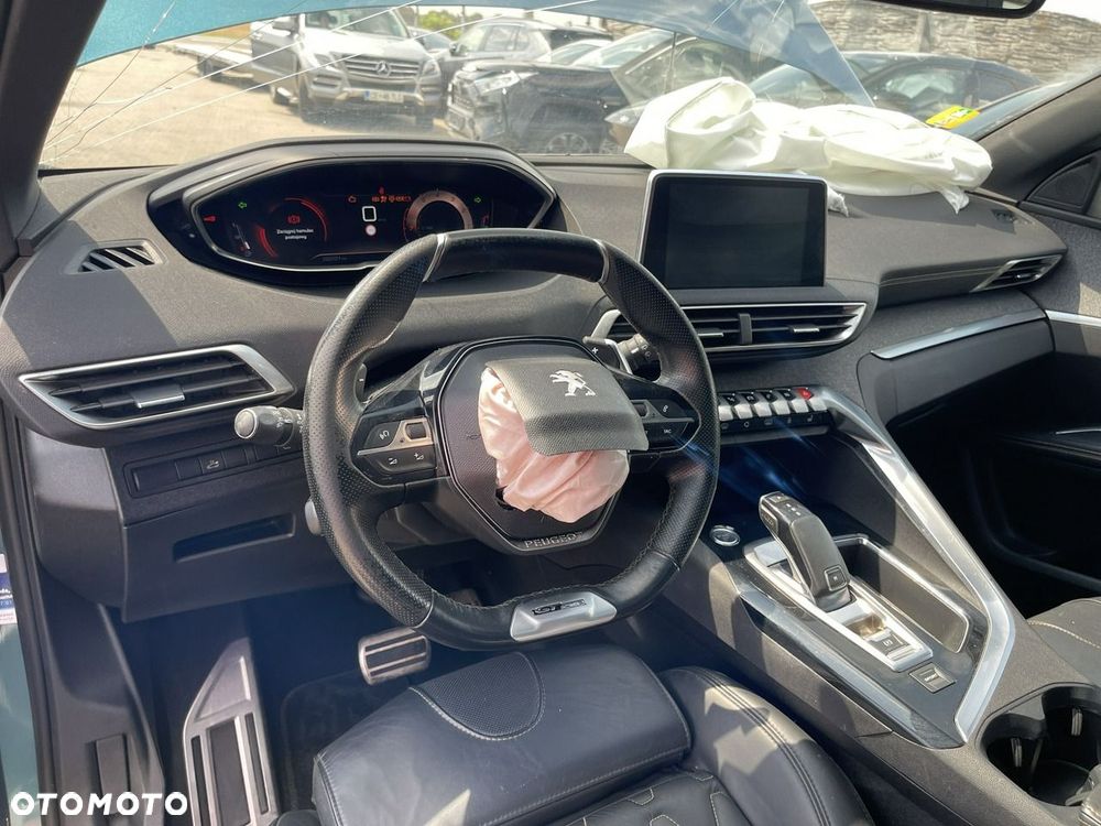 Peugeot 5008 THP 165 EAT6 Allure - 9