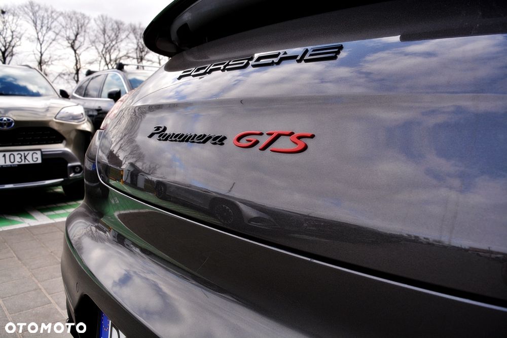 Porsche Panamera GTS - 35