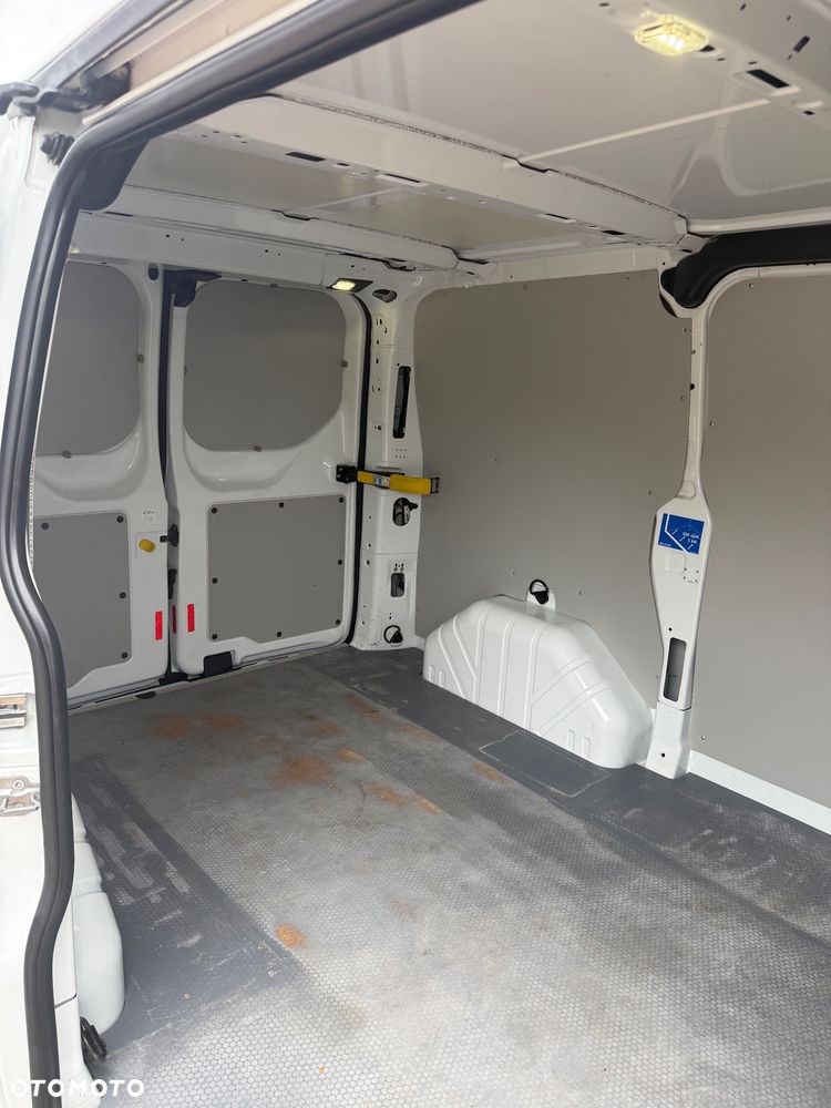 Ford Transit Custom - 19