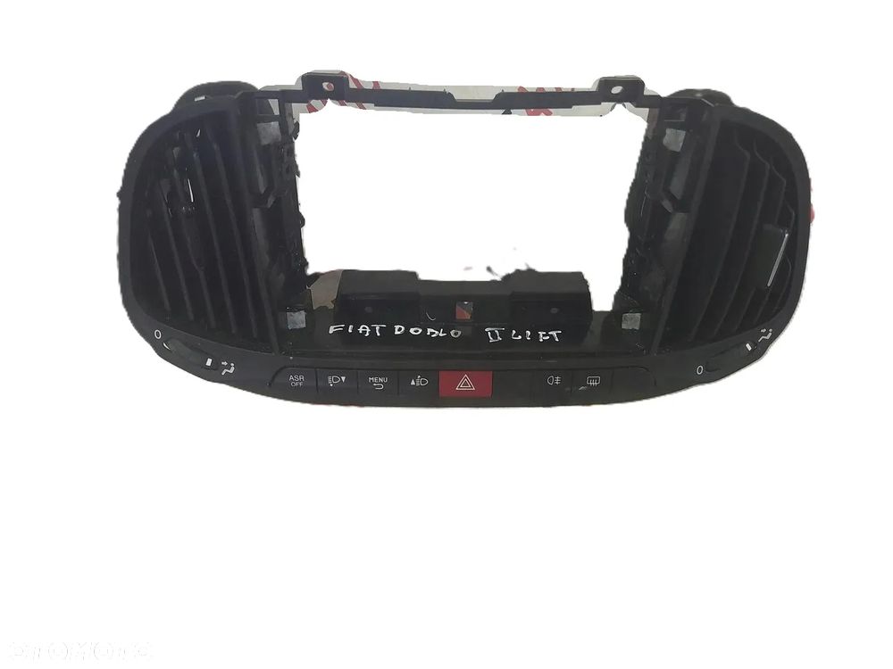 FIAT DOBLO II LIFT 15 -19 r. ramka radia panel światła awaryjne * - 1