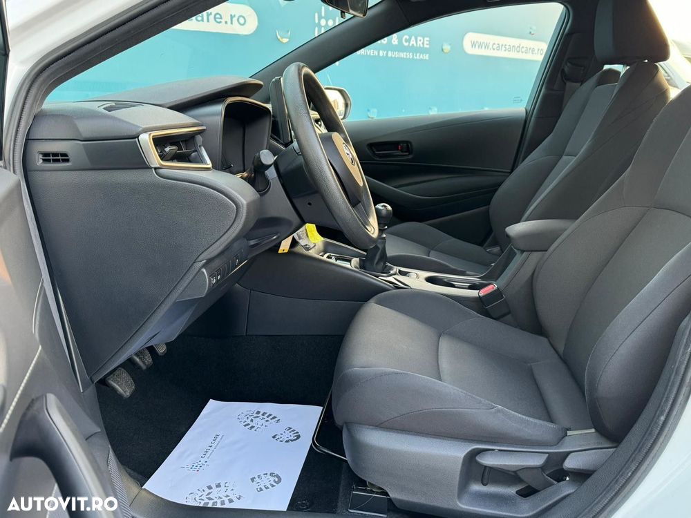 Toyota Corolla 1.8 HSD Eco - 11