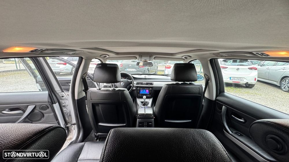 BMW 320 d Exclusive - 18