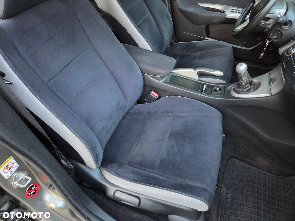 Honda Civic 1.8 Comfort - 10