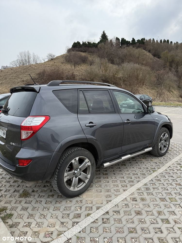 Toyota RAV4 2.2 D-CAT X - 3