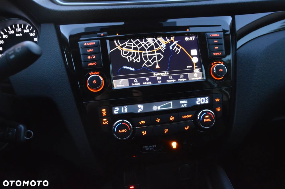 Nissan Qashqai 1.3 DIG-T TEKNA - 27