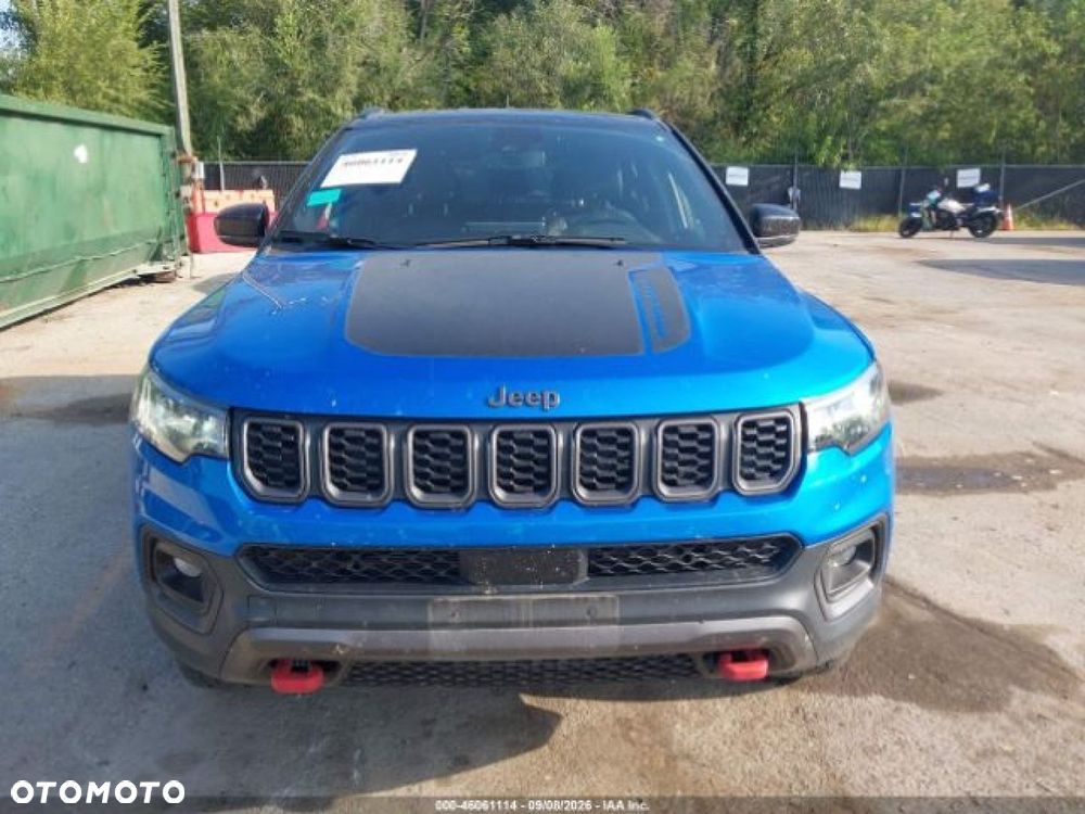 Jeep Compass - 8