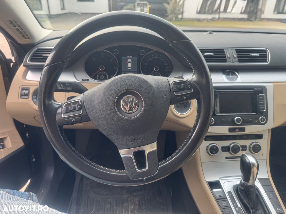 Volkswagen Passat CC - 10