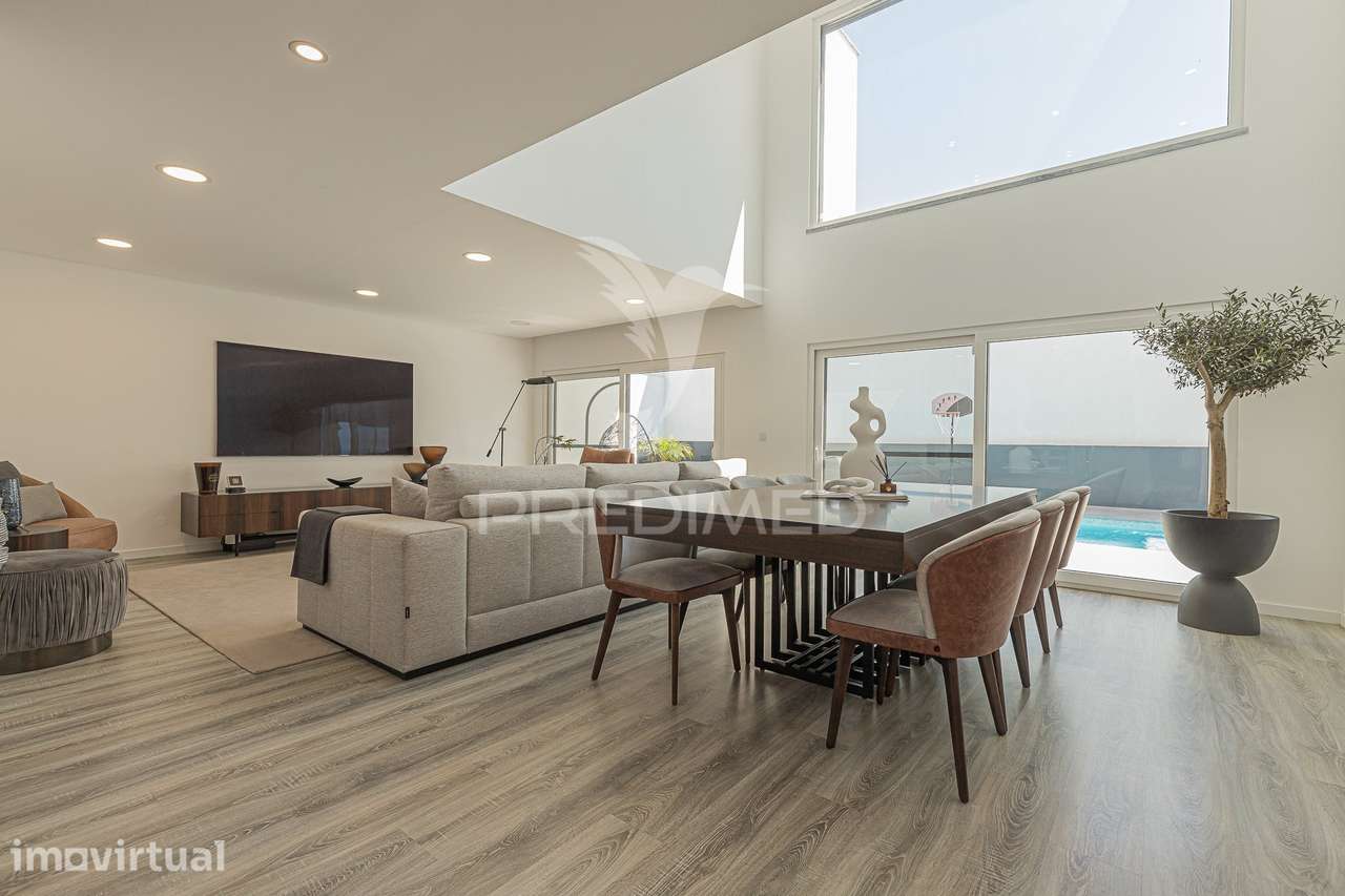 Moradia 4 Suites, Aroeira - Grande imagem: 5/39